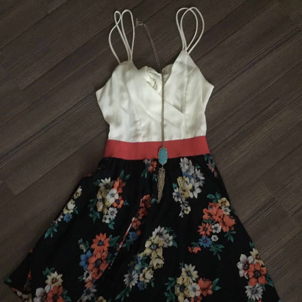 Perfect summer dress!